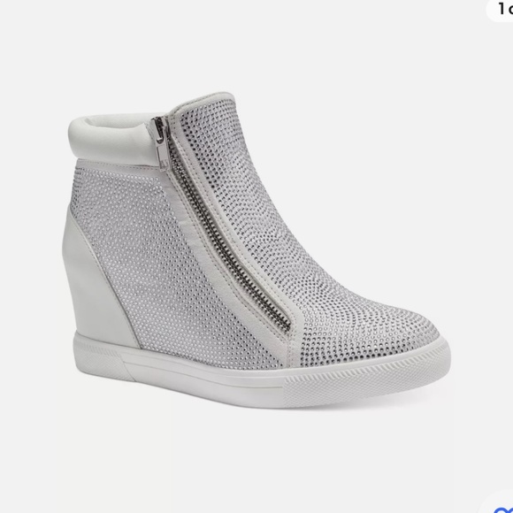 INC Womens White Embellished Cushioned Dollie Round Toe Sneakers Shoes size 7 - Picture 11 of 11